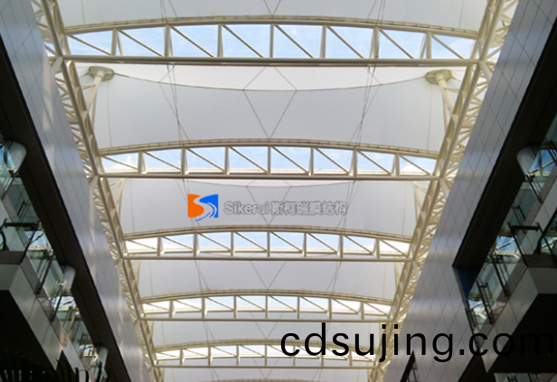 在(zai)選(xuan)擇(ze)膜(mo)結構(gou)廠傢(jia)時(shi)應該(gai)註(zhu)意(yi)什(shen)麼?