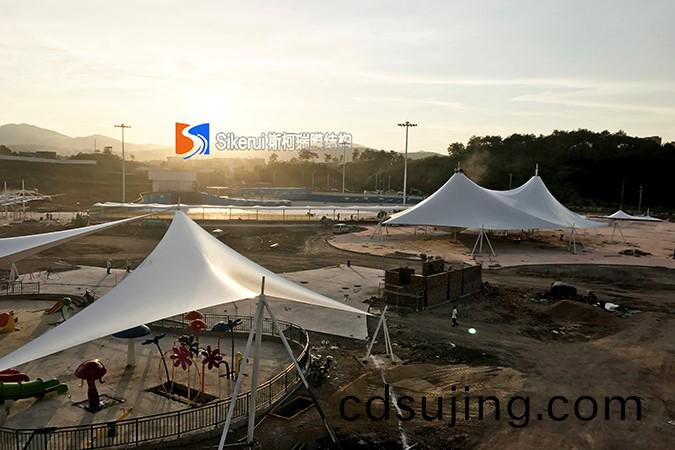 選擇張拉膜(mo)公(gong)司的(de)時候(hou)都(dou)需(xu)要註意什(shen)麼(me)？