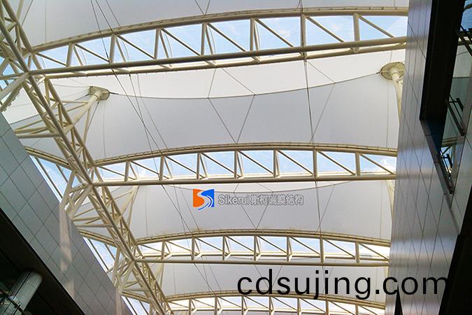 香(xiang)港(gang)大學頂棚膜結構(gou)工(gong)程(1)