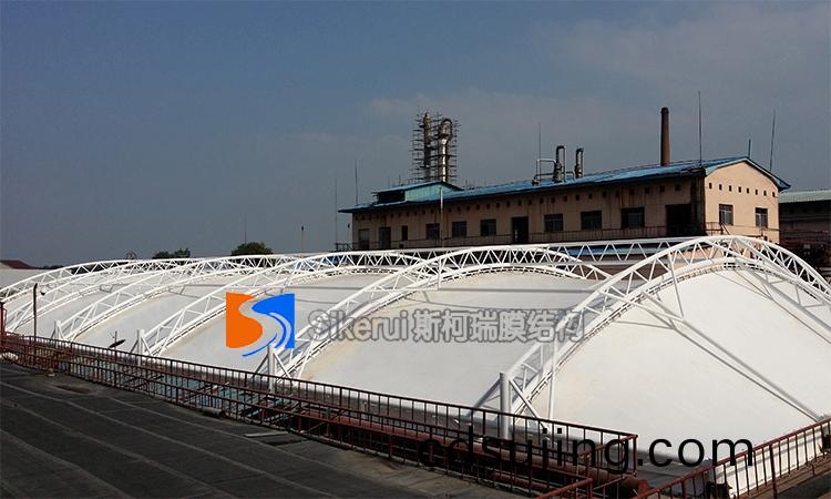 山東(dong)某(mou)汚水(shui)池加蓋(gai)封閉(bi)膜結(jie)構(gou)項目(mu)(1)